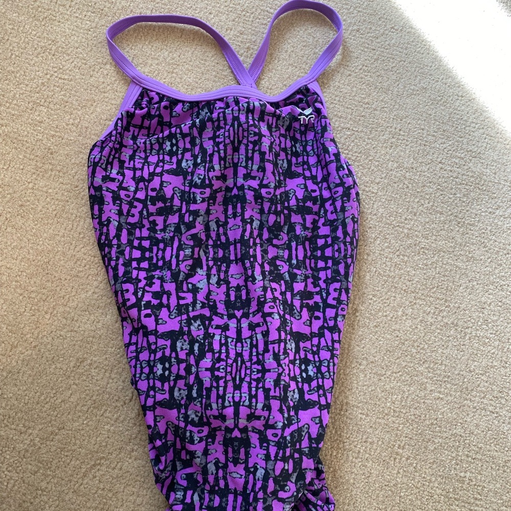 TYR Size 36 Purple and Black Training Suit